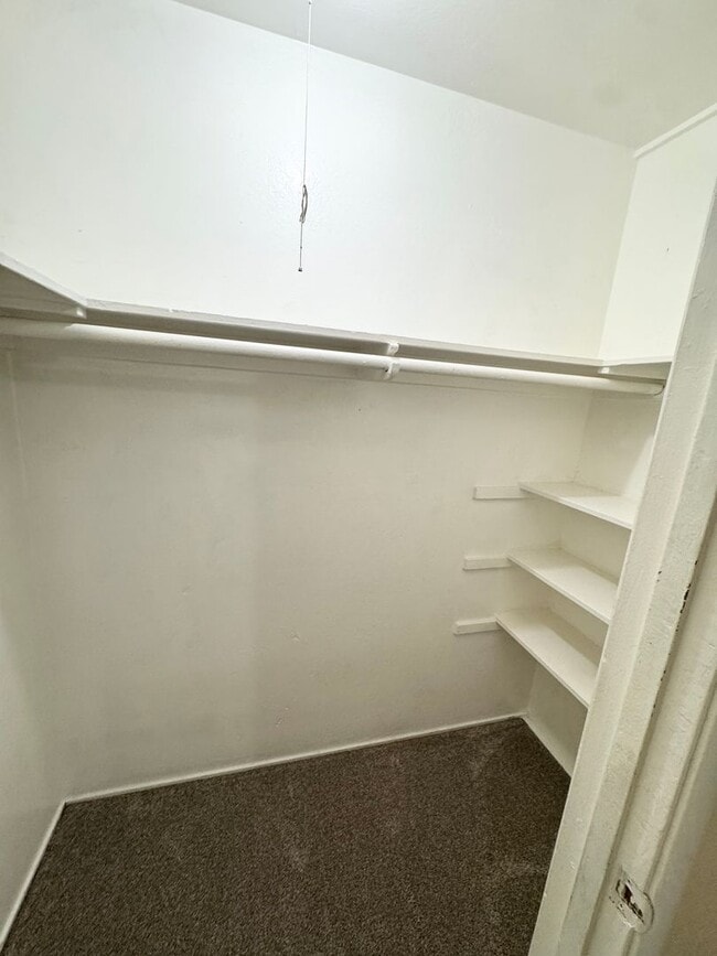 Building Photo - Move-In Special; Upstairs One Bedroom + Private Patio SEE VIDEO