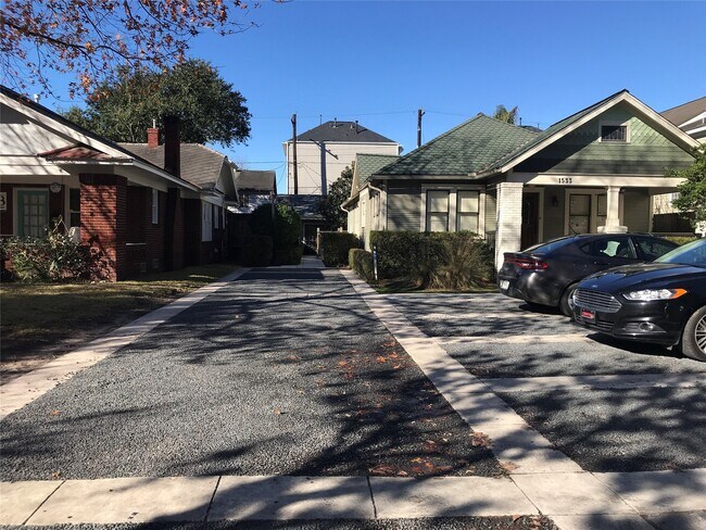 Building Photo - 1533 Heights Blvd