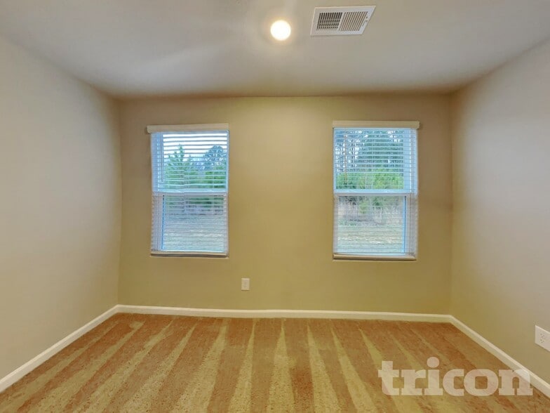 Building Photo - 59 Ivy Bank Dr