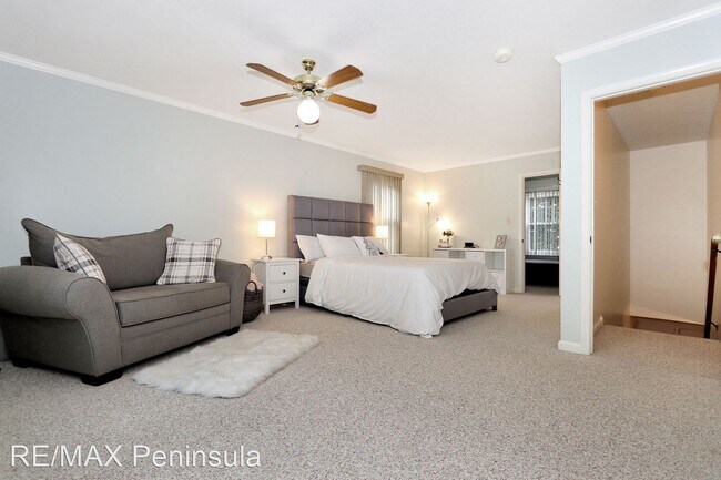 Building Photo - 4 br, 2.5 bath House - 304 Charity Lane