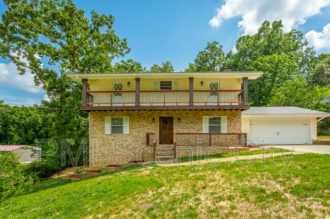 Building Photo - 508 Briar Park Ln