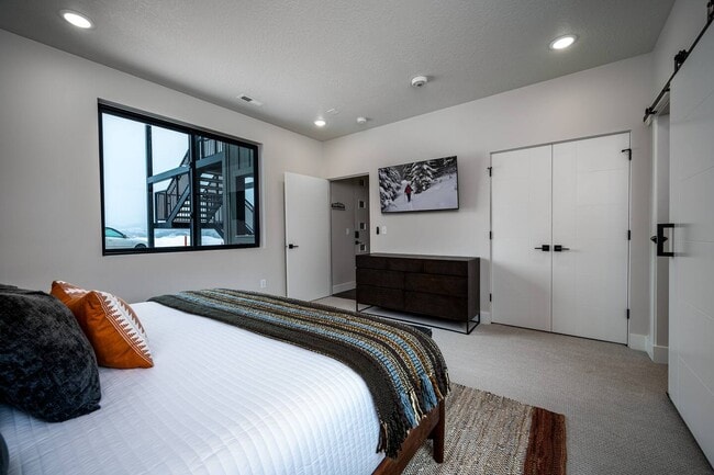 Building Photo - 3884 N 4975 E