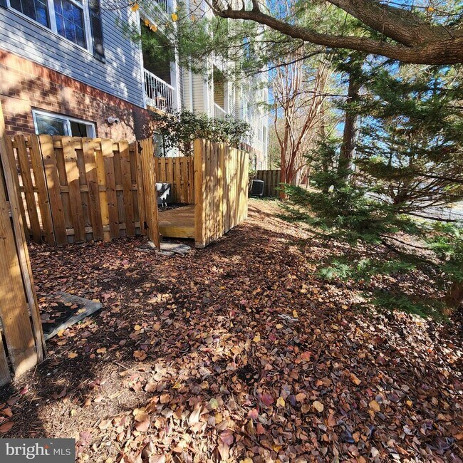 Building Photo - 255 S Pickett St