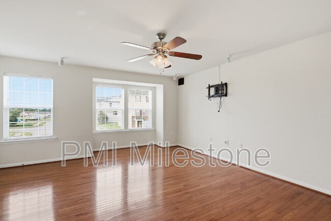 Building Photo - 100 Bertelli Ct