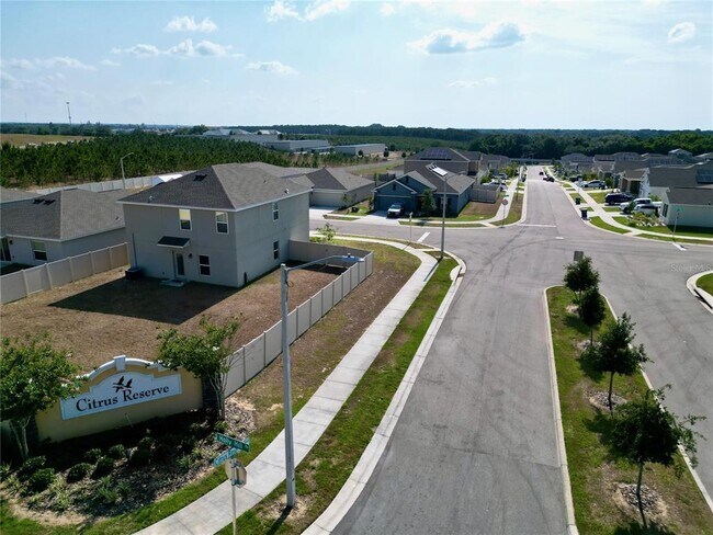 Building Photo - 1162 Pomelo St