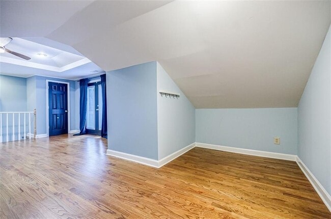 Building Photo - 183 Locust St NE