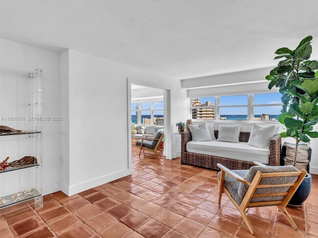 Building Photo - 1881 Washington Ave