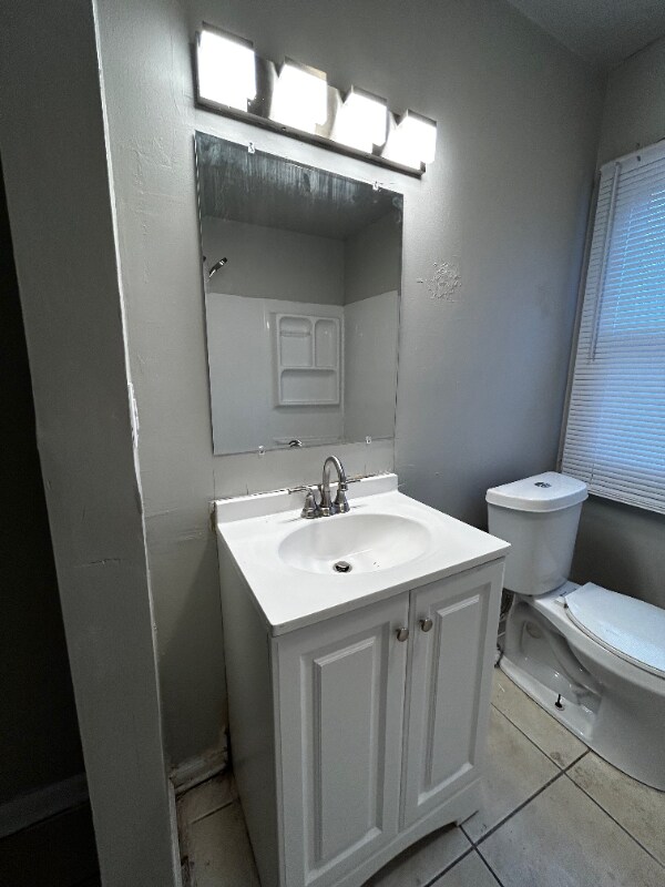 Building Photo - 1422 W 35th St