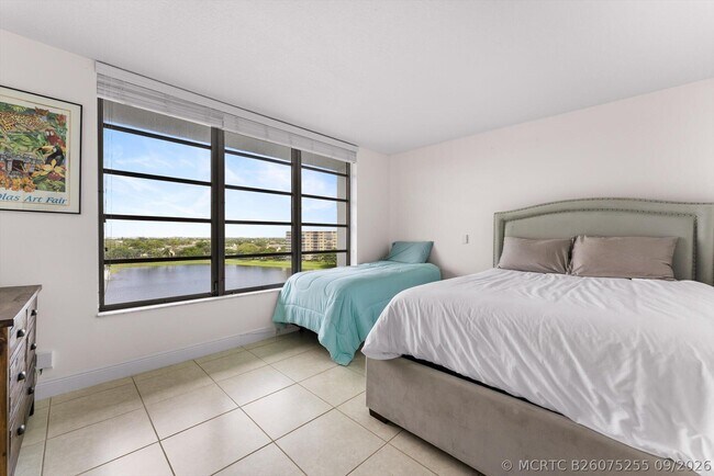 Building Photo - 3051 N Course Dr