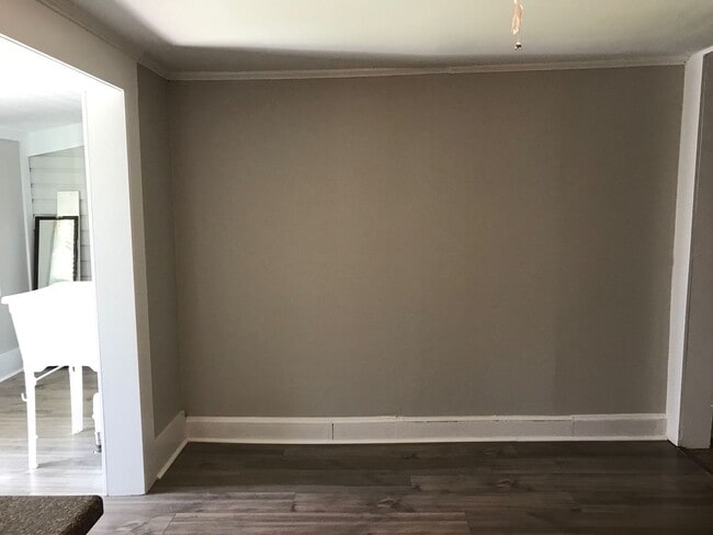 Building Photo - COMING SOON! Charming 2BR Single Family Ho...