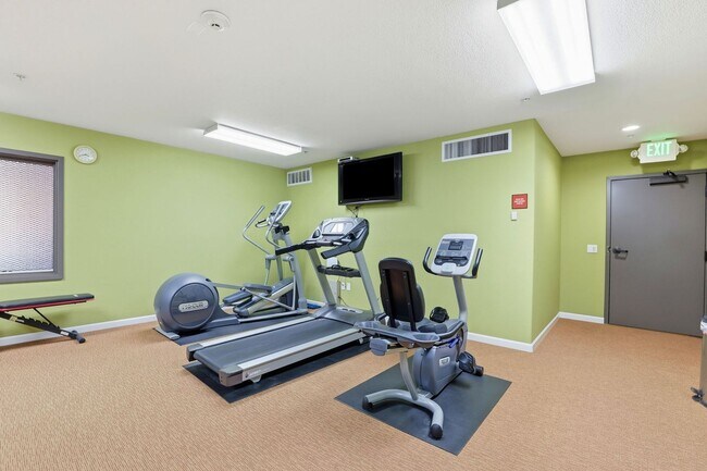 Building Photo - Availabe Now!