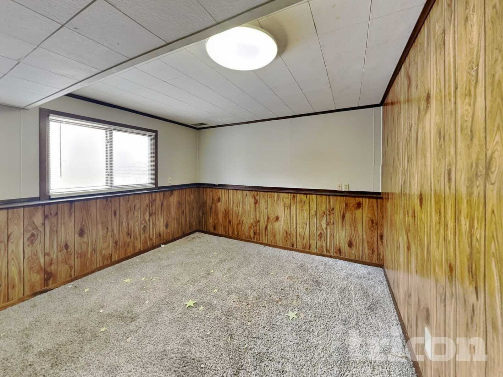 Building Photo - 3401 75th Ave N