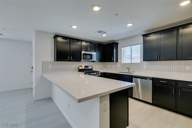 Building Photo - 10778 Bede Ct
