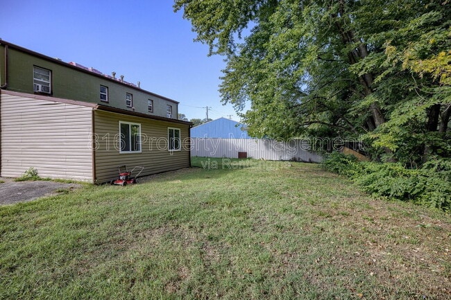 Building Photo - 8718 E Winner Rd