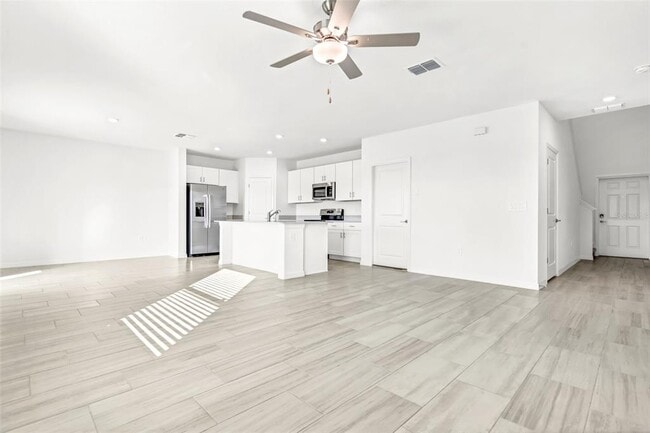 Building Photo - 11672 Radiant Shr Lp