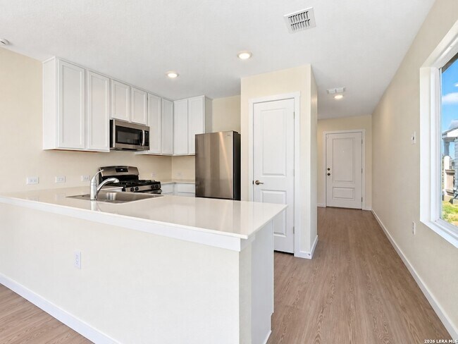 Building Photo - 10758 Twyla Rd