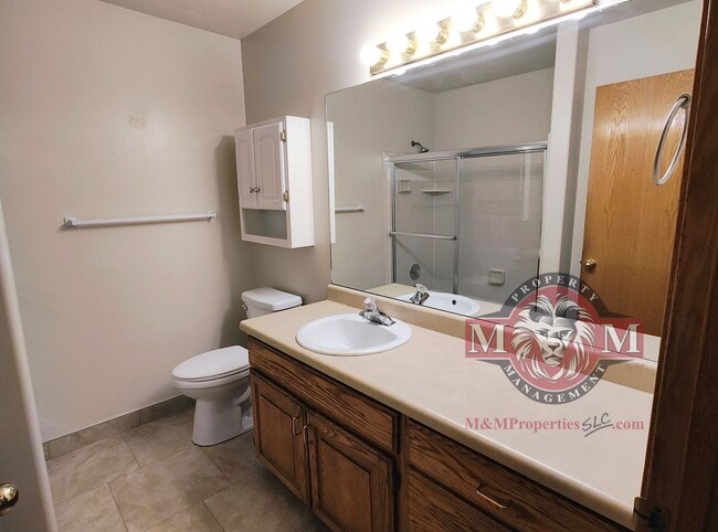 Building Photo - 5 BD 3 BA 2900 sq ft HOME IN DRAPER.