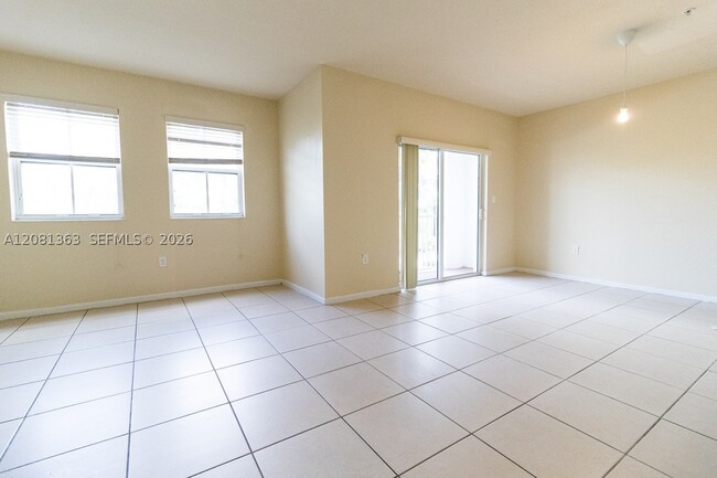 Building Photo - 8800 NW 97th Ave