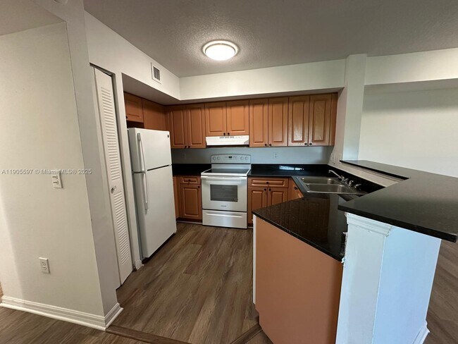 Building Photo - 17602 NW 25th Ave