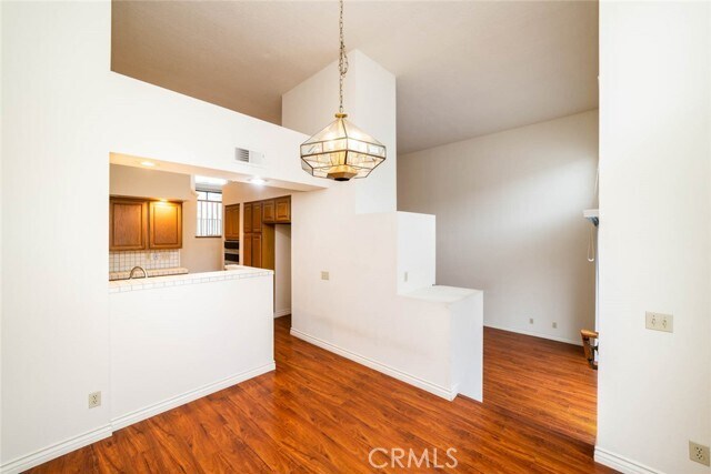 Building Photo - 31 Waterway