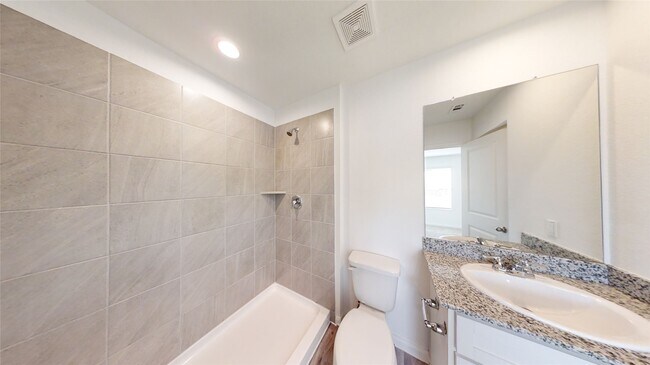 Building Photo - 16811 N Marie Vlg Dr