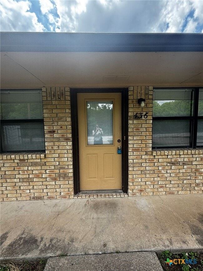Building Photo - 434 County Rd 4616