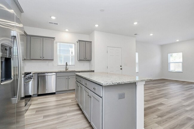 Building Photo - Brand NEW Townhome for RENT!