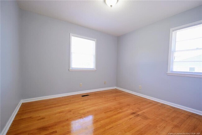 Building Photo - 5330 Plateau Ct