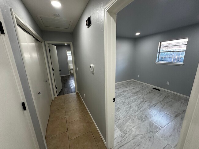 Building Photo - 8031 NW 31st Terrace