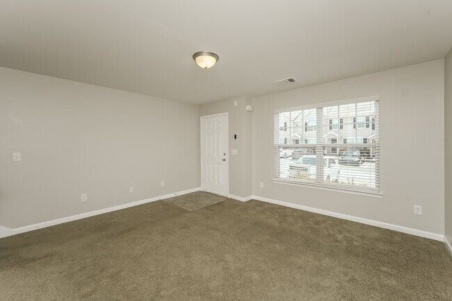 Building Photo - 8035 Logan Dr