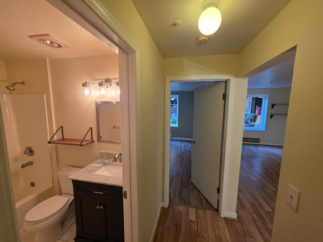 Building Photo - 2901 MacArthur Blvd