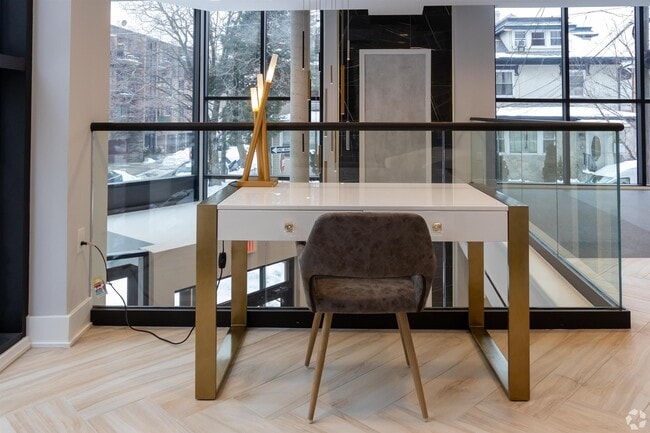 Building Photo - 6025 JFK Blvd E