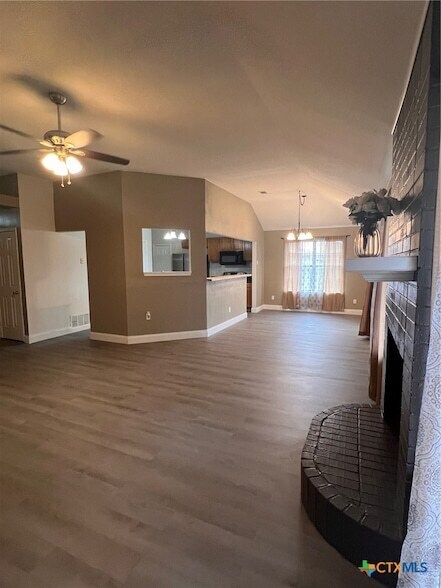 Building Photo - 4205 Bluestem Ln