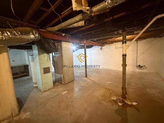 Building Photo - Newly Renovated 3-Bedroom Home Minutes from the Fairgrounds | Modern Finishes Throughout