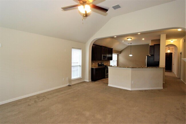 Building Photo - 8902 Peach Oak Crossing