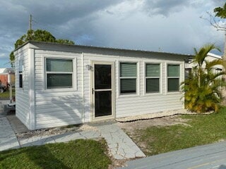 Building Photo - 1 Bedroom Rental in St. Cloud's Shelter Cove