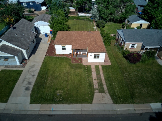 Building Photo - 4181 S Cherokee St