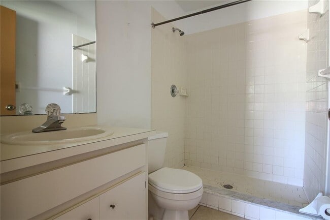 Building Photo - 209 Granite Dr