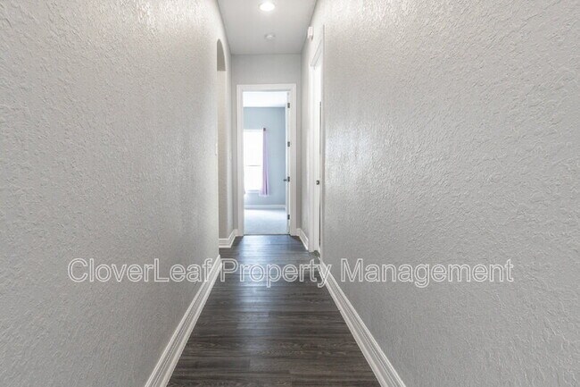 Building Photo - 6210 Fishpond Rd