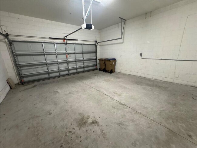 Building Photo - 7129 Red Lantern Dr