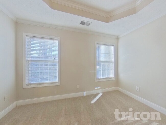 Building Photo - 136 Brookside Way