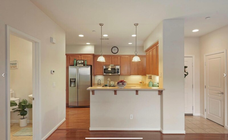 Building Photo - 223 S Veracruz Pl