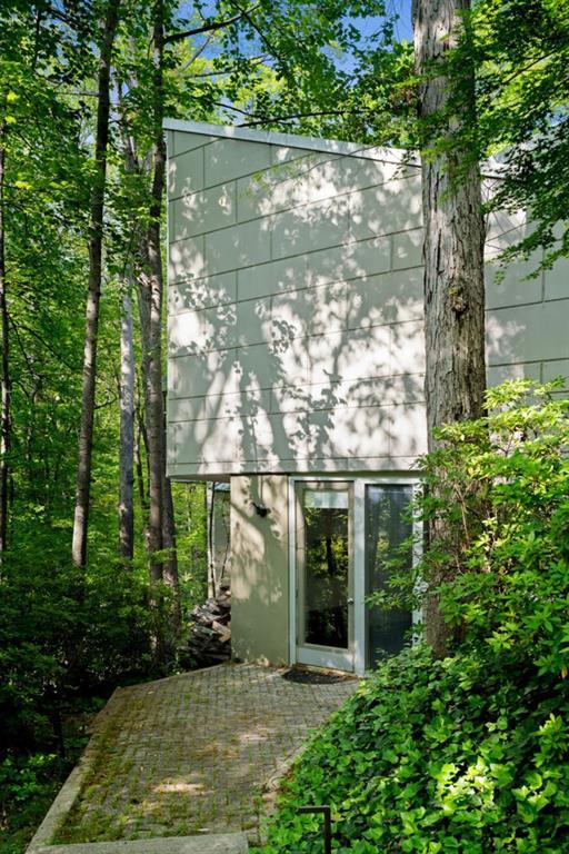Building Photo - 1121 Dawn View Ln NW