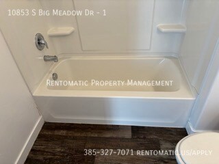 Building Photo - 10853 Big Meadow Dr