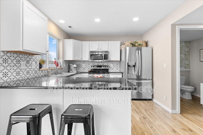 Building Photo - 3783 Pandion Dr