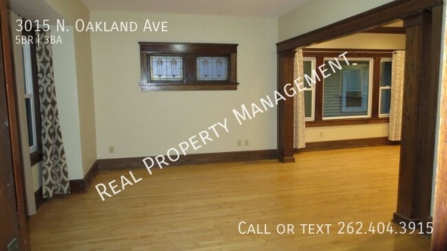 Building Photo - 3015 N Oakland Ave