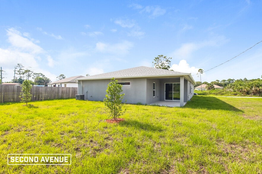 Building Photo - 1134 Waterford St SE