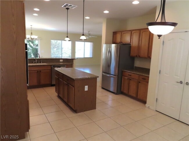 Building Photo - 2211 Waterton Rivers Dr