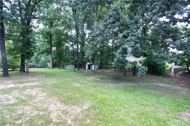 Building Photo - 2421 Sherrie Ln SW