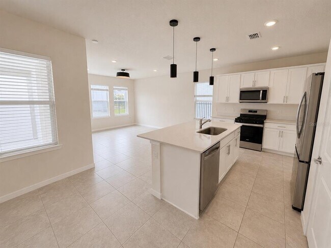 Building Photo - 4083 Feather Tree Dr